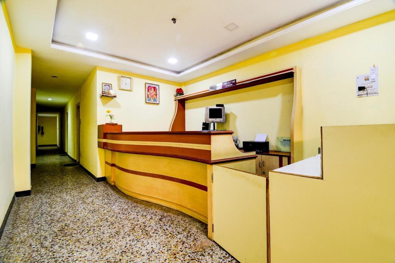 Готель Spot On 80135 Gopala Residency Дібругарх Екстер'єр фото