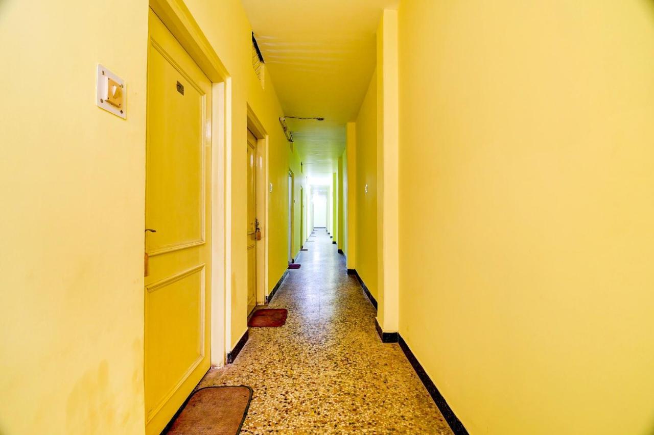 Готель Spot On 80135 Gopala Residency Дібругарх Екстер'єр фото